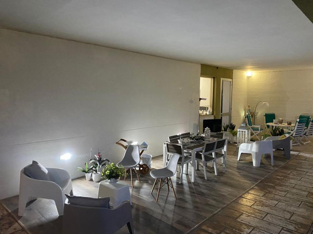 Virò House Acomodação com café da manhã Squinzano Exterior foto