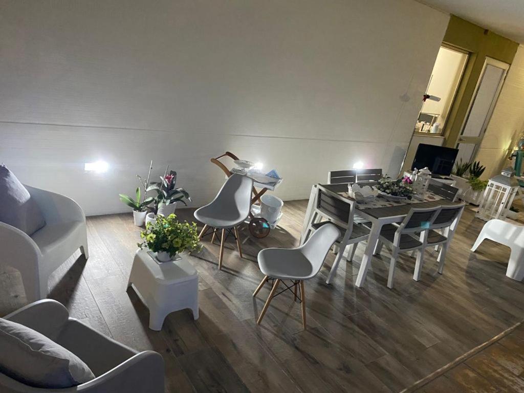 Virò House Acomodação com café da manhã Squinzano Exterior foto